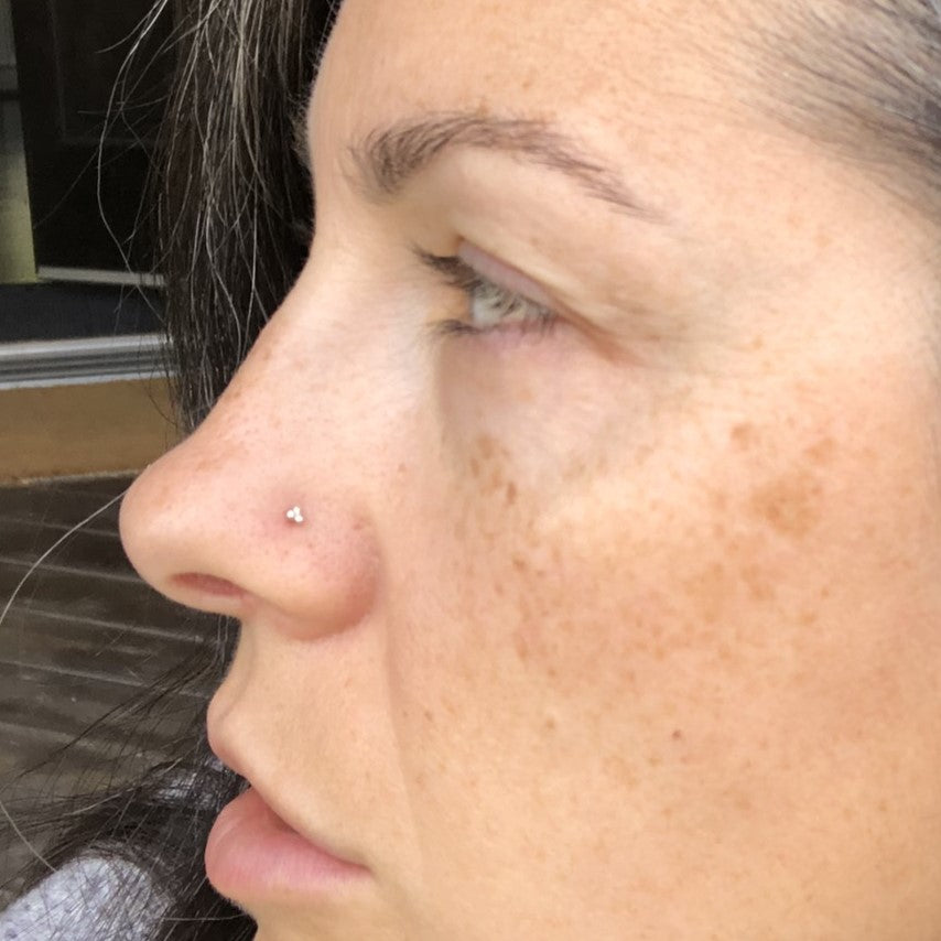 Triangle deals nose stud